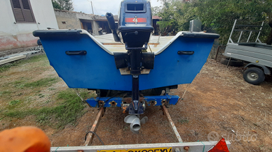 Barca in vetroresina