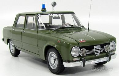MODELLO AUTO ALFA ROMEO GIULIA CARABINIERI VERDE