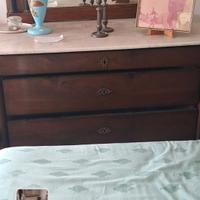 Comò antico fine 600