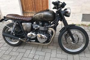 Triumph Bonneville - CAFE' RACER