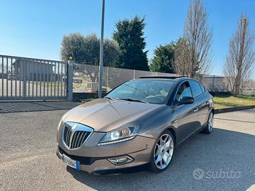 Lancia Delta Luxury Euro5