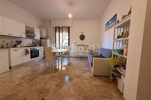 Appartamento di 65 m² con 2 locali e posto auto a 