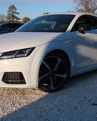 Audi TT Coupé 1.8 TFSI S tronic line
