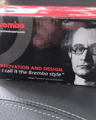 BREMBO P 61 074 Kit pastiglie freni Ass. anteriore