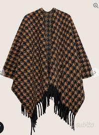 fiorella rubino  poncho  con frange euro 30