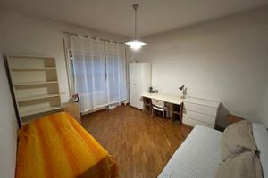 Piazza bologna ampia camera singola