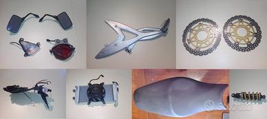 ricambi kawasaki er6n MAX 30 €