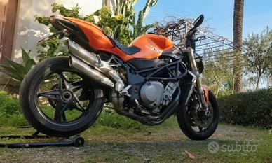 MV Agusta Brutale 910