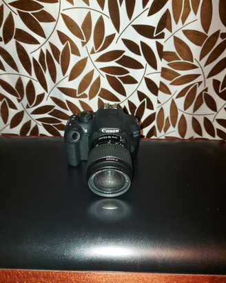 Canon EOS 1200D