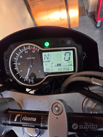 SUZUKI GSR750 Custom Carbon 07/2012