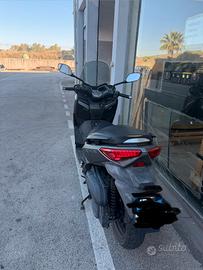 yamaha xmax 250