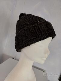 berretto donna fatto a mano in lana