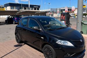 Lancia Ypsilon 1.2 69CV GPL Ecochic Black Noir