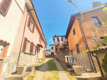 CASA SEMINDIPENDENTE A CERRETO GRUE