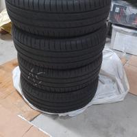4 Goodyear EfficientGrip Perform 195/60 R15 estive