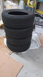 4 Goodyear EfficientGrip Perform 195/60 R15 estive