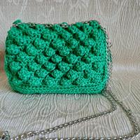 Borsa artigianale all uncinetto