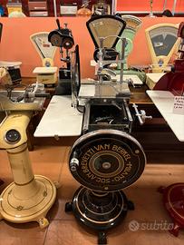 Affettatrice Berkel modello 7 restaurata nera