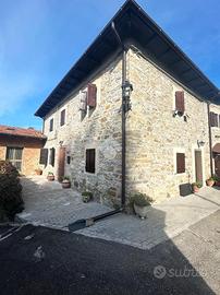 CASA INDIPENDENTE A MONTECRETO