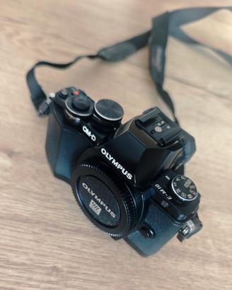 Olympus om-d e-m10  + zuiko 12-40 f2.8  pro