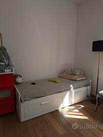Armadio e letto contenitore 