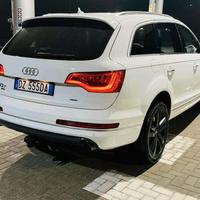 Q7 3.0 TDI 240 CV clean diesel quattro tip. Advanc