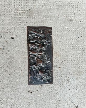 Piccola placca in bronzo del XIX secolo 