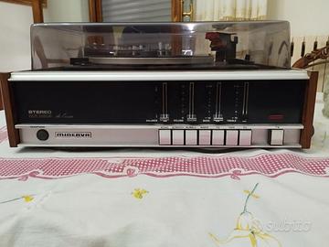 Giradischi vintage anni 70.