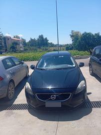 Auto volvo v40