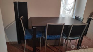 Tavolo rettangolare con 4 sedute in stile wenge