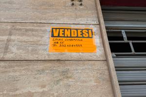 Locale commerciale via concilio vaticano ii 132 ba