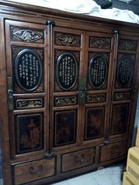 mobile orientale antico