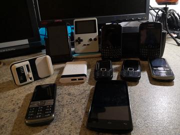 8 cellulari Nokia BlackBerry Android Acc.  iPhone