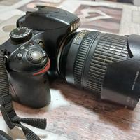 nikon d3200 con obiettivo 18 105 