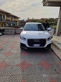 Audi Q2 1.6 business