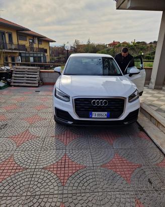Audi Q2 1.6 business