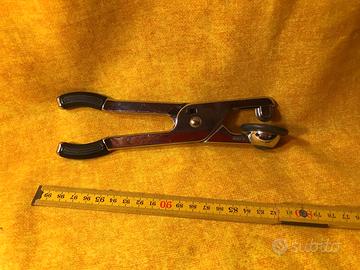 utensile per incidere le castagne della Pedrini