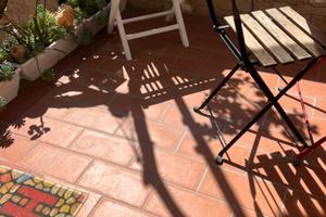 Monocamera solo donne a 100 mt metro' Materdei