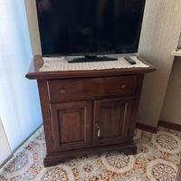 MOBILE IN LEGNO MASSELLO