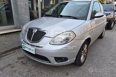 LANCIA Ypsilon 1.4 Oro