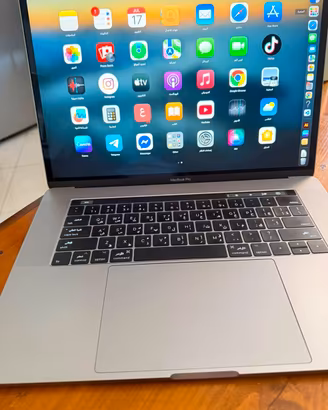MacBook Pro 15" i7 16/512 144 Cicli Come Nuovo