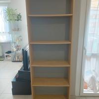 Libreria Ikea Billy colore effetto betulla. 