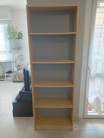 Libreria Ikea Billy colore effetto betulla. 