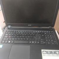 Portatile Acer, i3, 8 GB RAM, 930 GB, Win 10 PRO