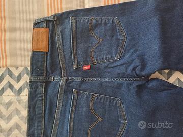 jeans levis