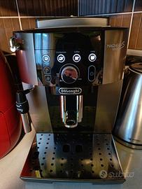 Macchina per caffè in grani DeLonghi Magnifica S