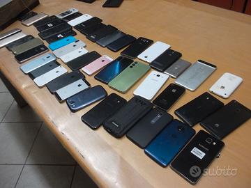 STOCK SMARTPHONE 50 PEZZI E 25 TABLET DA SISTEMARE