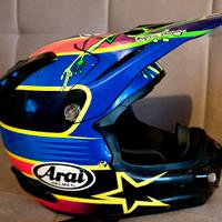 casco ARAI MX-V 
