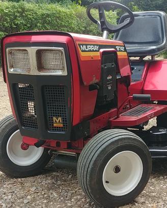 Grande trattorino tagliaerba MURRAY 18CV TWIN