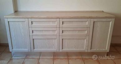 Mobili da sala con vetrina e credenza